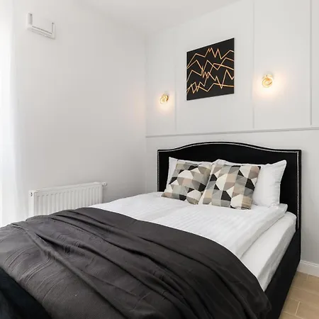 Daire Modern Burakowska By Renters