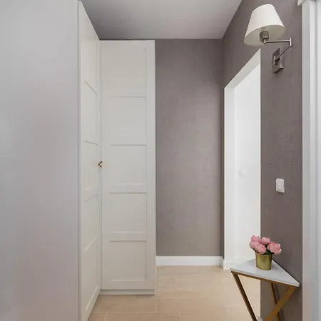 Lägenhet Modern Burakowska By Renters Warszawa